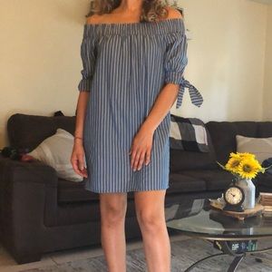 Denim off the shoulder dress Small